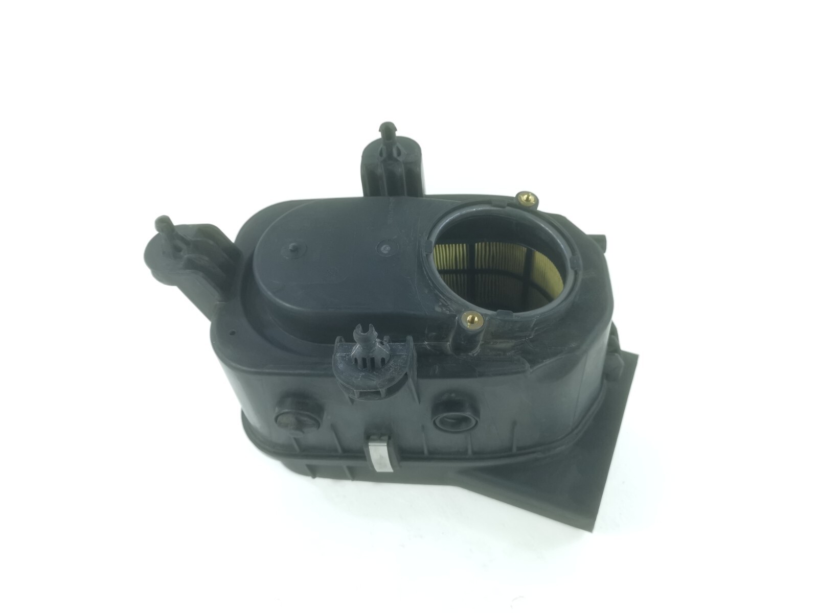 17-20 MASERATI Levante FRONT LEFT AIR INTAKE FILTER BOX 670101257