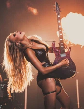 Sophie Lloyd | 8.5 X 11 Glossy Photo | Rock Guitar Artist 