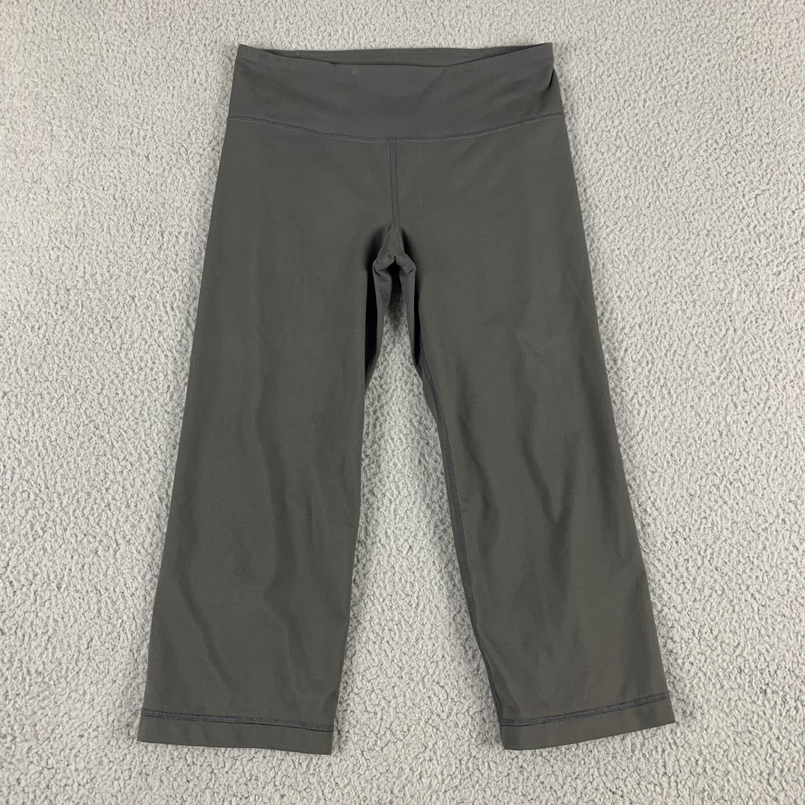 Under Armour Leggings Womens 26 Gray Straight Leg Regular Fit Polyester Cropped