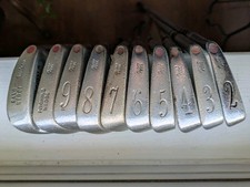 Wilson Staff Dynapower Fluid Feel Iron Set 2-PW, SW 10 CLUBS Stiff Fair