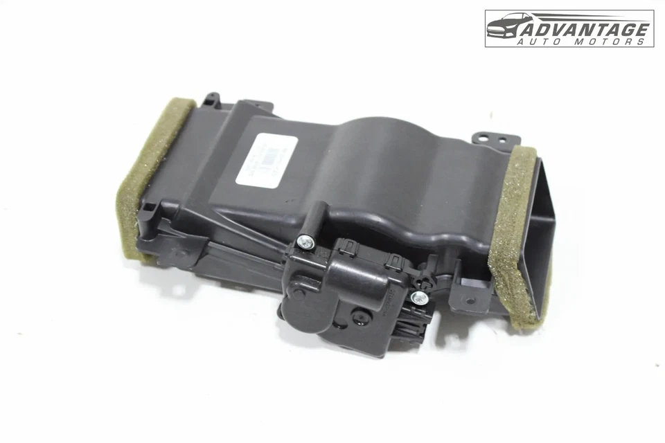 2017-2020 LINCOLN CONTINENTAL HVAC AC HEATER CONSOLE REAR AIR VENT DUCT TUBE OEM - Image 2 of 4