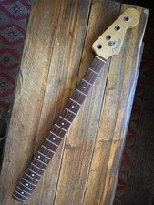 Cuello bajo Fender vintage AVRI 92 EE. UU. 62 RI