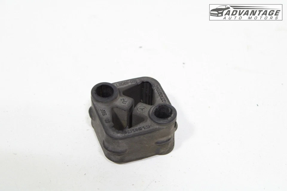 Mercedes Benz C300 W205 2015-2023 sistema de escape silenciador tubo suspensión OEM Foto 2 de 4