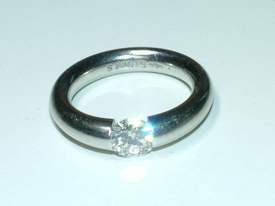 Niessing Spannring, Platin 950 Ring mit Brillant 0,8 ct, H/vvs, RG 53