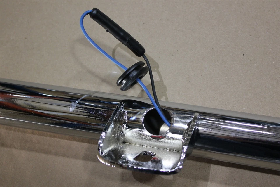 01-06 Jeep Wrangler Barra de luz Barra de techo Marco de parabrisas 82207176AB Fabricante de equipos originales Foto 4 de 4