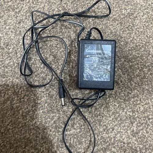 Goodmans Typ 8A AC Netzteil Adapter Ladegerät Wandhalterung 6 Volt 600mA - Schwarz