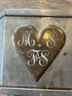 Williamsburg Restoration CW-107 Kirk Stieff Pewter & Brass Heart Tea Caddy Box — photo 6