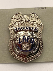 VINTAGE FIRE DEPARTMENT LAPEL PIN Engineer LAFD
