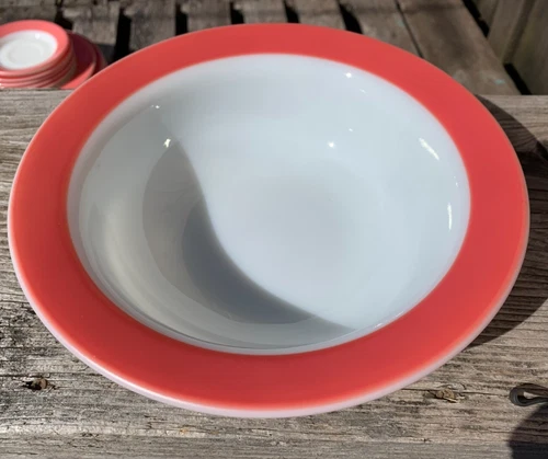 Vintage Pyrex Milk Glass Red Band Rim Serving Large Soup Pasta Vegs Bowl 9"