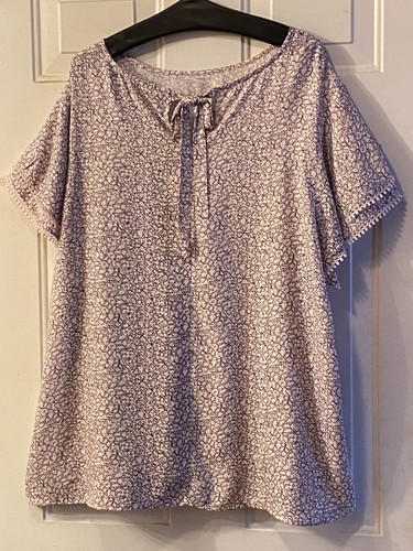 NWT Angels Forever Young Sz 3X Womens Blouse Flutter Sleeve Lilac/White Floral - Picture 7 of 13