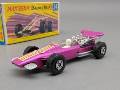 Modellautos 1:64 Matchbox Superfast 34 Formula 1 Racing Car #16 Lila mit OVP
