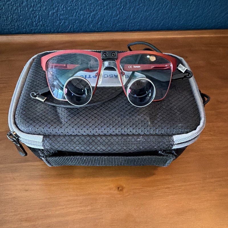 Orascoptic Tempo  2.5x Magnifying Loupe Glasses with Case for Dentistry