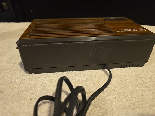 Vintage GE General Electric Alarm Clock Wood Grain AM/FM Radio 7-4616B - Picture 6 of 8