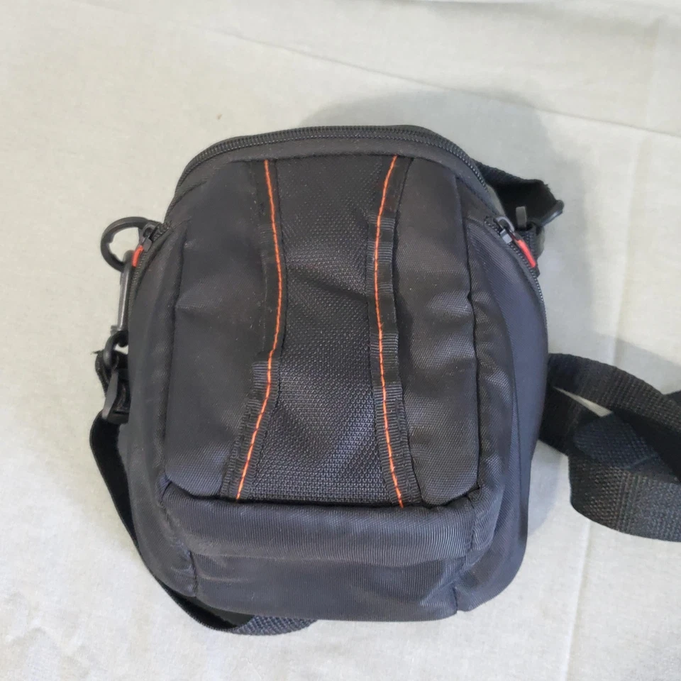 Case Logic Camera Bag Compact Padded Shoulder Crossbody Black Red Trim DSLR - Image 4 of 4