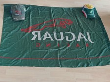 Jaguar - Mark Webber - flaga i 2 czapki 1x podpisany