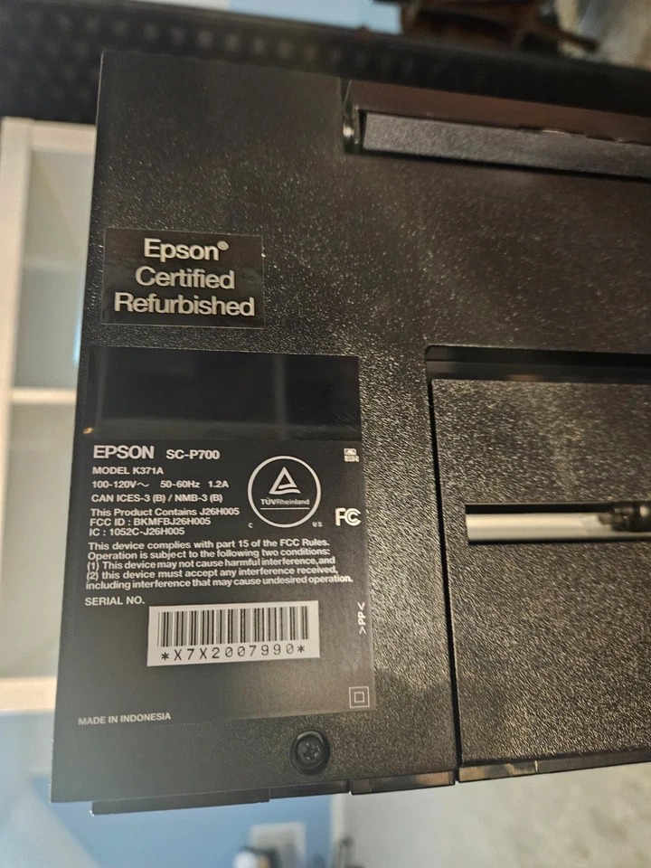 Impresora fotográfica de gran formato Epson SureColor SC‐P700 Foto 4 de 4