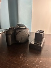 Canon EOS 2000d 24MP DSLR - BODY ONLY- with 3 batteries and charging station