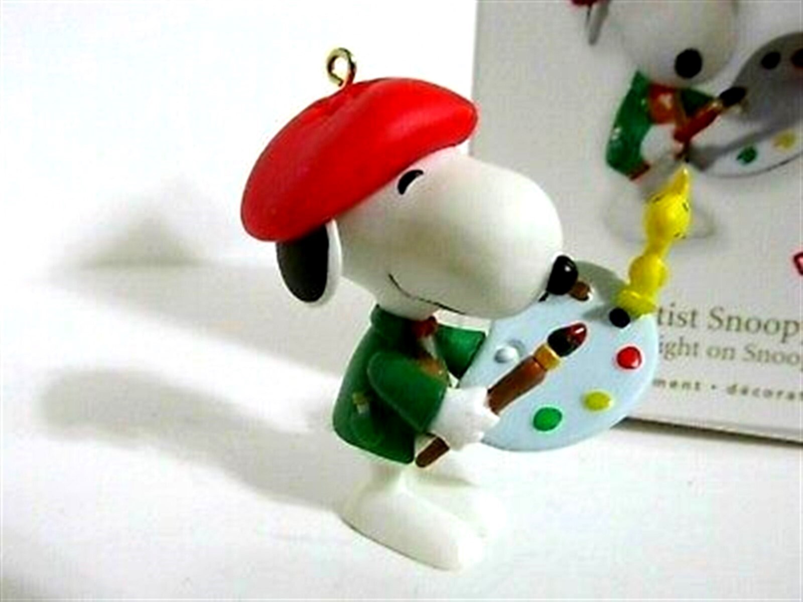 SNOOPY & CHARLIE BROWN HALLMARK CHRISTMAS ORNAMENT FIGURINE 2010 PEANUTS