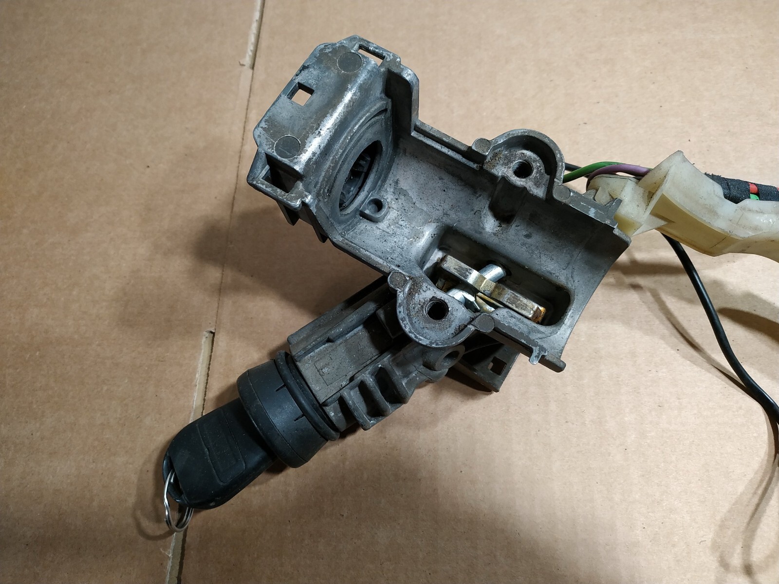 BMW Z3 E36 318i 316i STEERING LOCK IGNITION LOCK EWS KEY TUMBLER