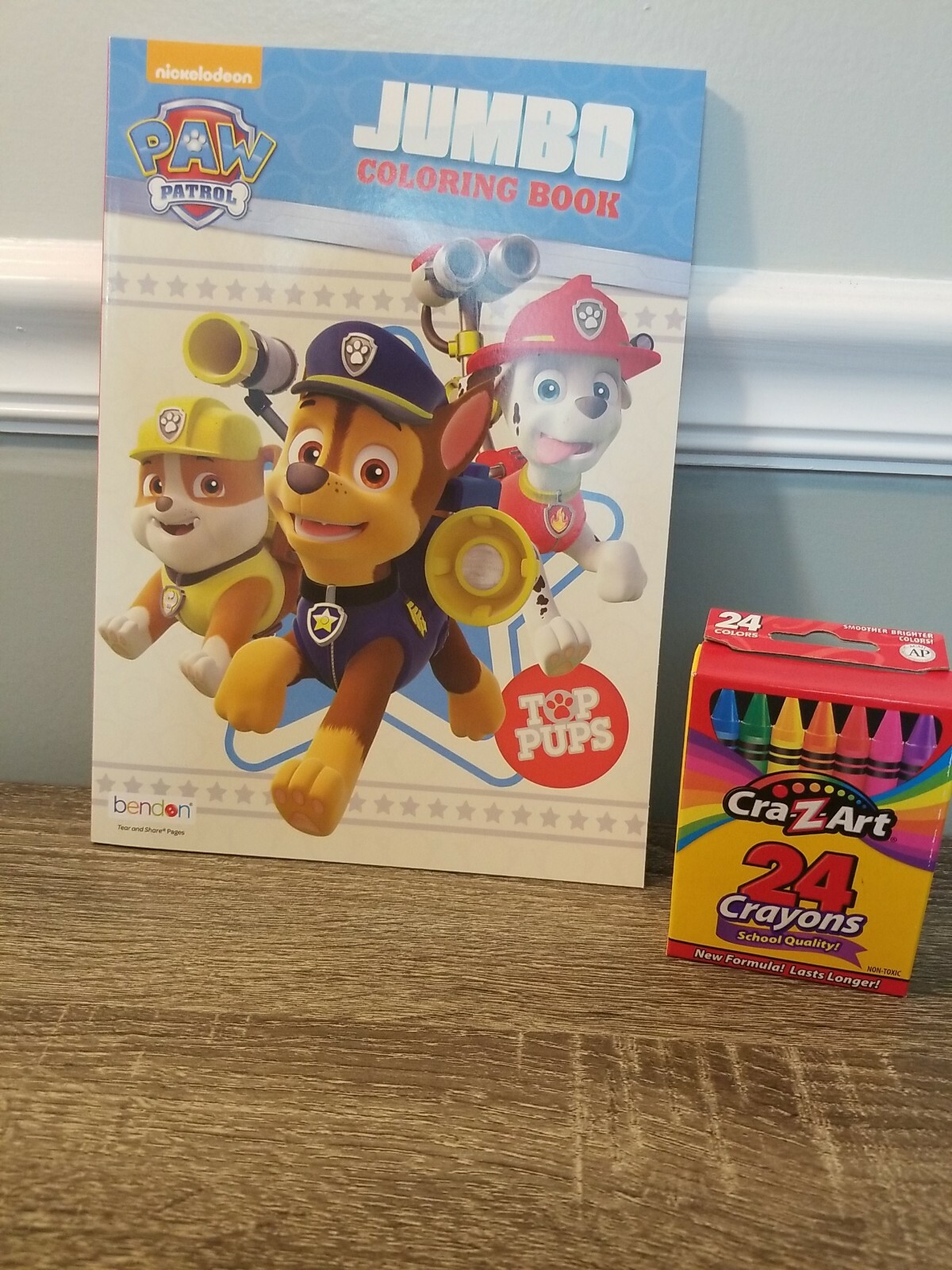NICKELODEON PAW PATROL JUMBO COLORING & ACTIVITY BOOK + 24 CARYONS