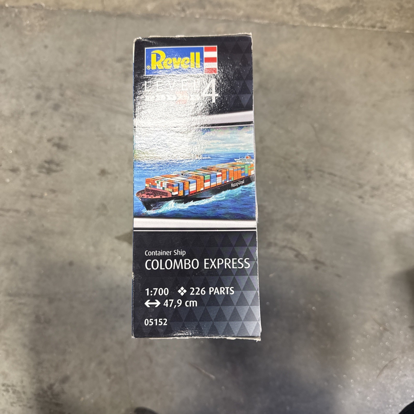 Revell Germany 1/700 Colombo Express Container Ship  KIT  RMG5152-NEW