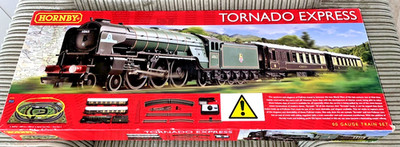 Hornby Spur Oo R1225 ''Tornado Express'' PULLMAN ZUG-SET DCC bereit - verpackt
