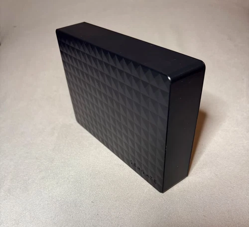 Externe Festplatte im Seagate Expansion Desktop Drive Gehäuse 3,5" USB 12TB