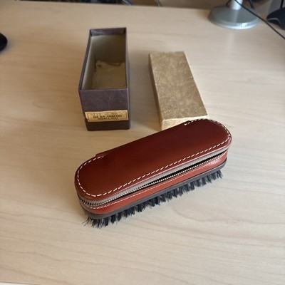 New  VINTAGE  MANICURE KIT CLOTHING BRUSH RED LEATHER TOP GRAIN COWHIDE EC