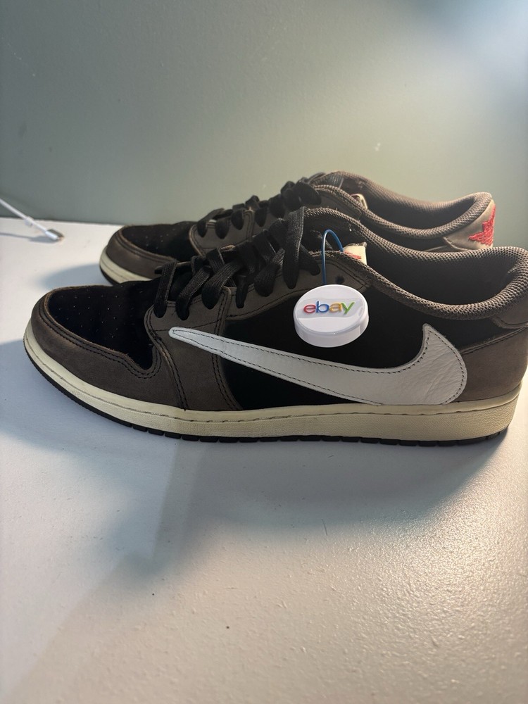 Mens Travis Scott Nike shoes 10.5 used Mocha