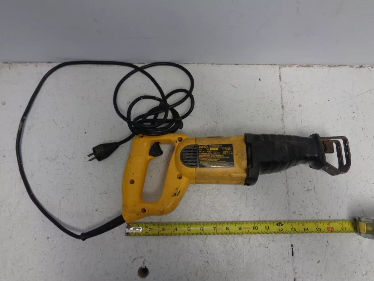 DeWalt DW303 V.S. Reciprocating Saw 1 1 8