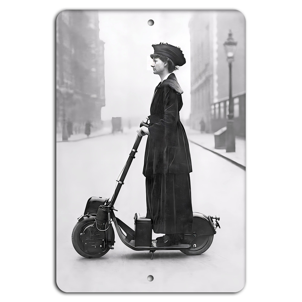 Vintage Style: Classic Scooter Elegance