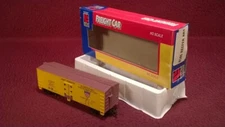 HO LIFE-LIKE #8586 ART DAIRY PRODUCTS REEFER CAR #247 IN ORIG BOX