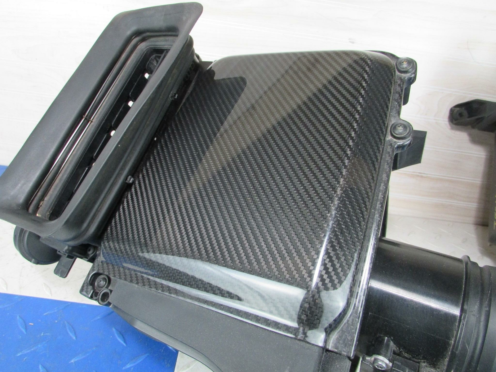 2017-2021 Audi R8 5.2L V10 - OEM LH & RH Air Cleaner Box w/ MAF Carbon Fiber
