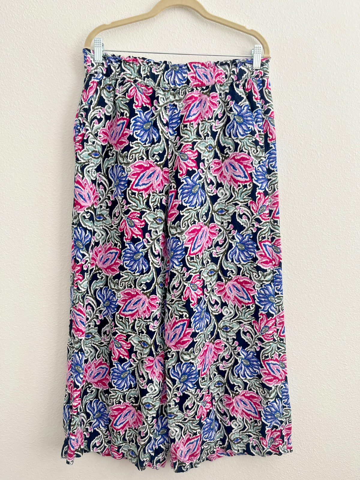Ann Taylor Loft Women's Size M Pants Multicolor Floral Crop Wide Leg Pull On