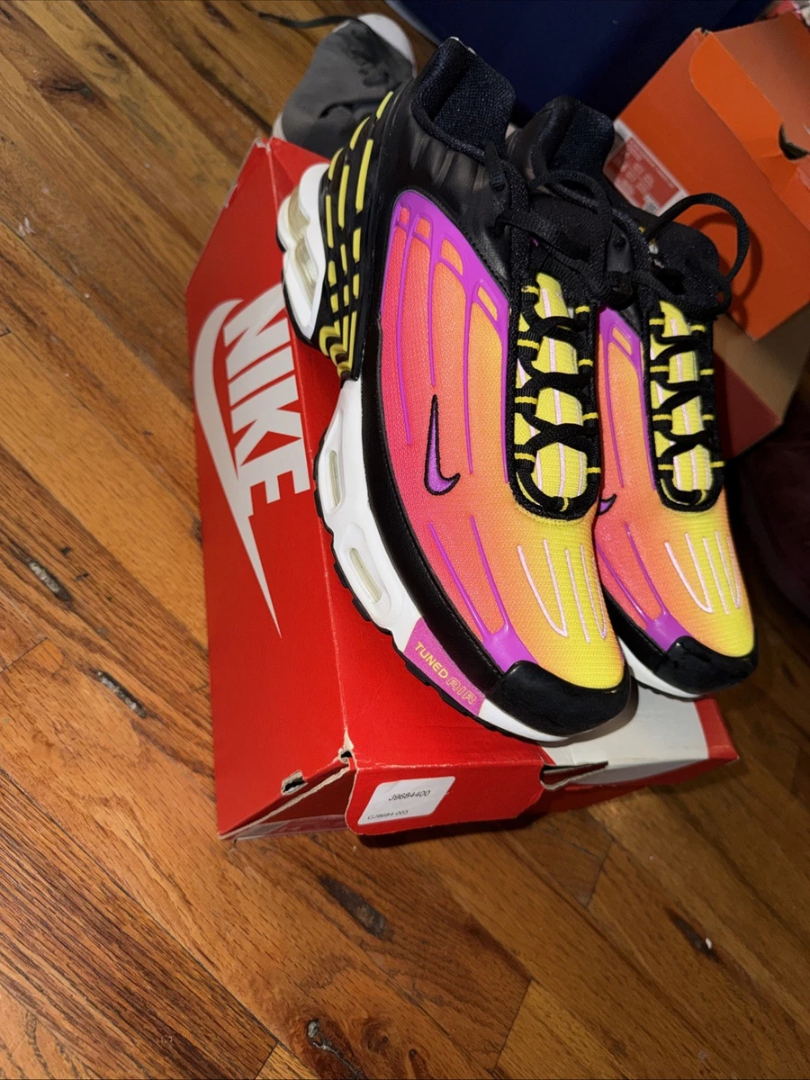 Nike AIr Max Plus 3 Hyper Violet for Sale | Authenticity