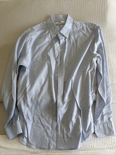 Uniqlo Dress Shirt - Highly rated Buy It For Life recommendation