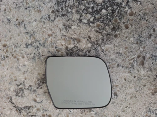 2001-2007 Toyota Highlander Passenger Right Side Mirror Glass Heated OEM