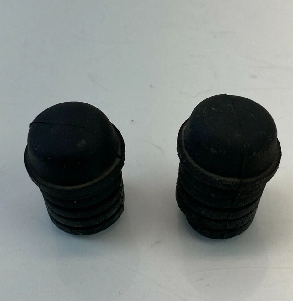 2008 Saturn Astra Front Hood Adjusment Rubber Bumper Stop Set Pair OEM Foto 2 de 4