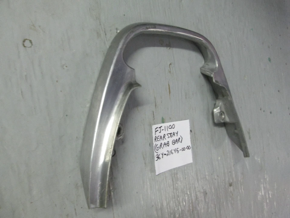 Trilho de garra de passageiros Yamaha FJ1100 - Imagem 3 de 4