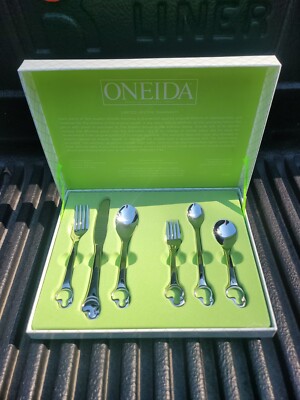Oneida Duckling Child & Baby 6 Piece Progress Set Stainless Flatware  Gift Box!