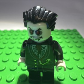 LEGO MONSTER FIGHTERS -- LORD VAMPYRE DRACULA MINIFIGURE 9464 LV34
