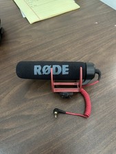 Rode VideoMic GO Lightweight On-Camera Shotgun Microphone for DSLR Camera