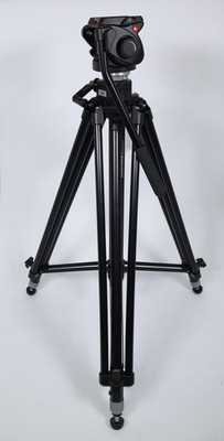 Manfrotto 3246 Tripod with 501HDV head with carrying bag used in good condition