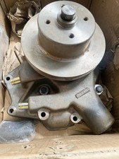 Water Pump Fits John Deere 2940 2950 3040 3140 Ar92641 R23125 Ar92642 R70612