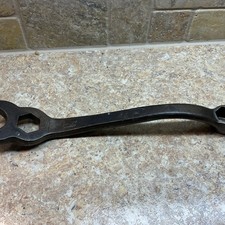 Old FORD Combination Wrench Antique Rare 3 Socket Sizes, 5/8, 3/4, & 15/16”