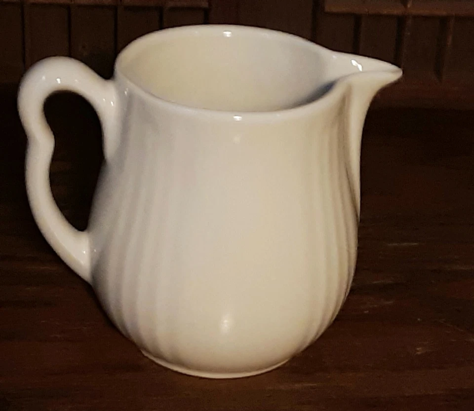 Vtg Yellow Ware Pitcher 32oz All Purpose Ribbed Deco Style USA Foto 4 de 4