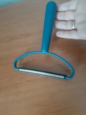 Portable Lint Remover For Clothing Fuzz Brush Clean Tool Fur Remover