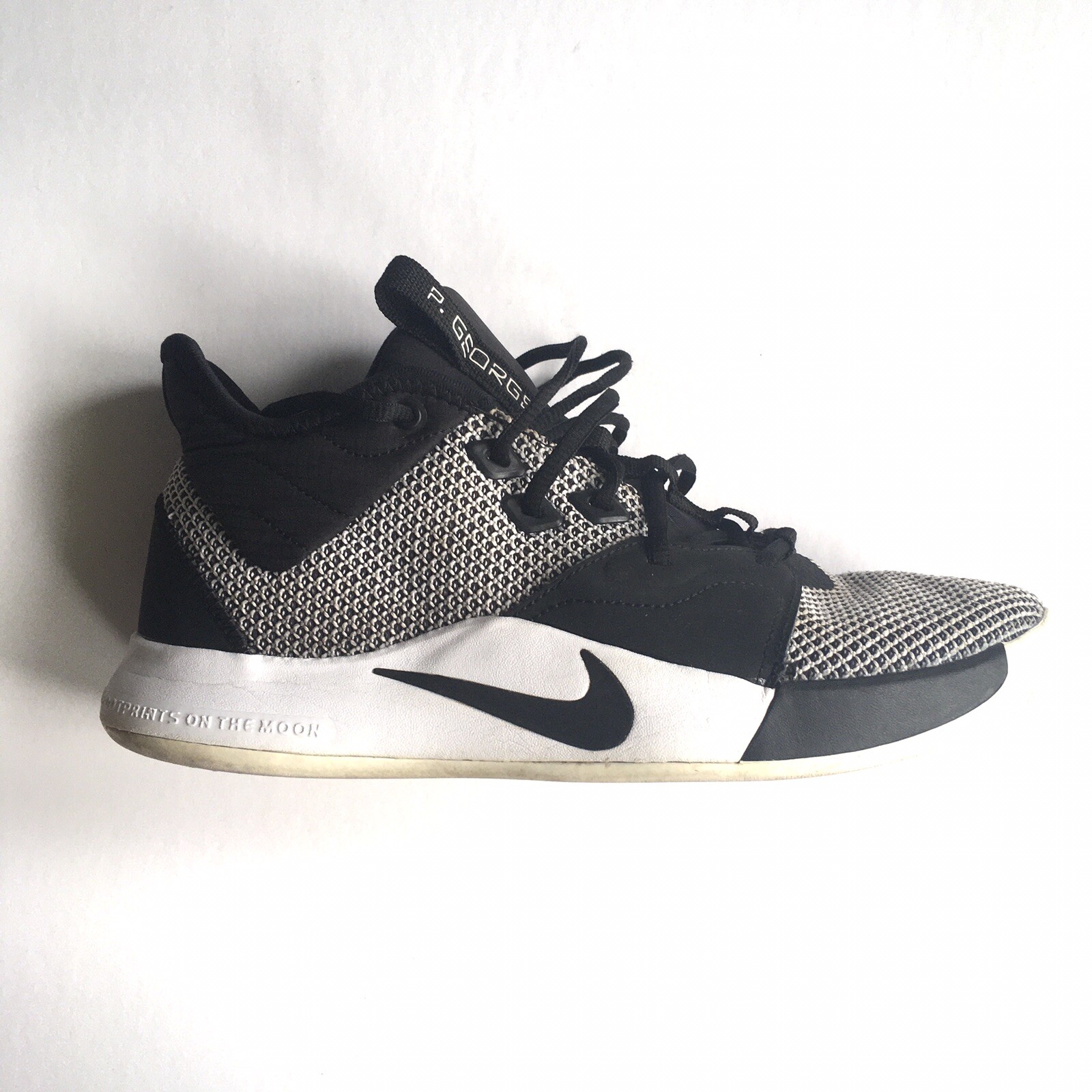 nike pg 3 monochrome