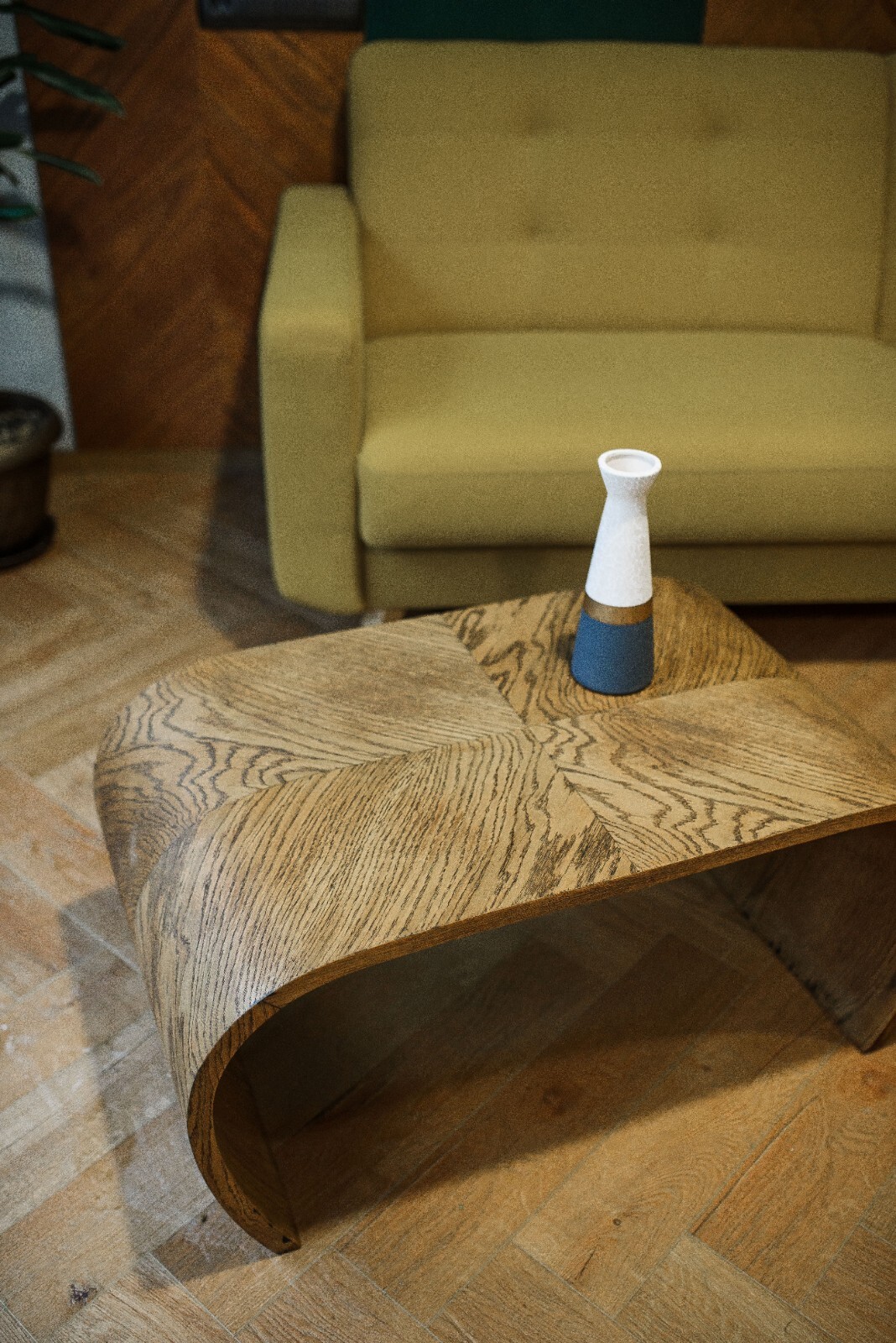 Mesa de centro curva con tapa de chapa de roble moderna hecha a mano nueva