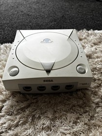 SEGA Dreamcast Console with 6 Games - Power Tested Only